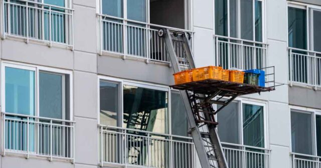 Full-Service Moving Companies