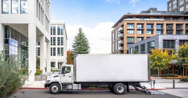 The Benefits of Hiring Professional Movers for Your Apartment Move in Riverside